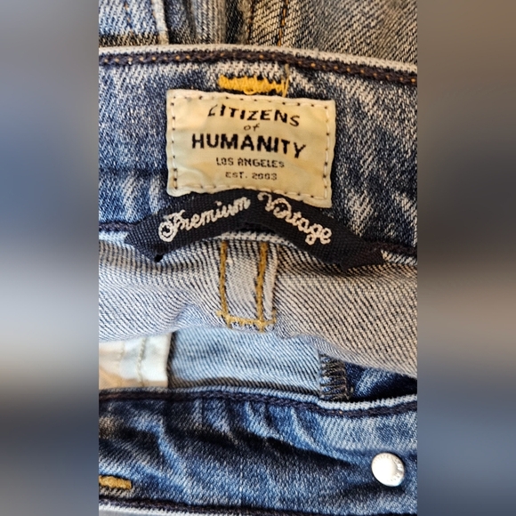 Citizens of Humanity Elsa Mid Rise Slim Fit Crop - Cadence - Picture 4 of 9